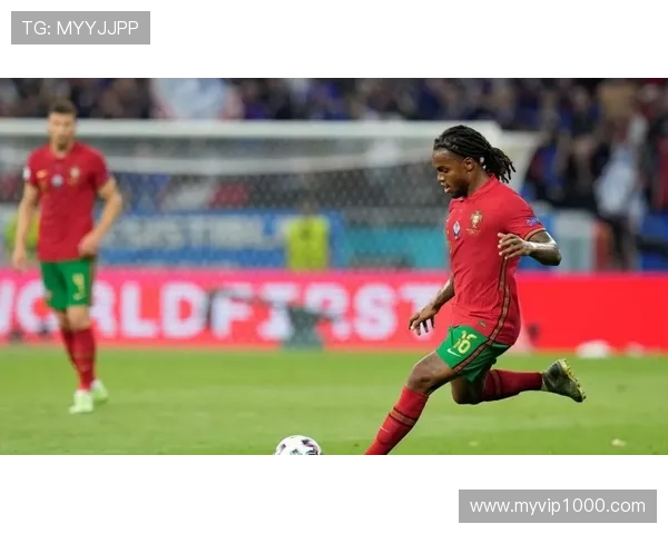 从中场到前场核心:库杜斯的角色转型 从中场到前场核心:库杜斯的角色转型