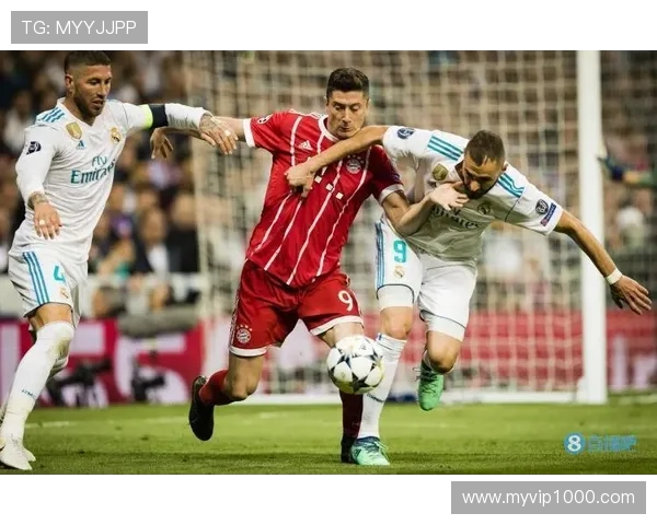 本泽马与伊布拉希莫维奇:巅峰全能中锋的战术角色与技术风格对比 本泽马与伊布拉希莫维奇:巅峰全能中锋的战术角色与技术风格对比